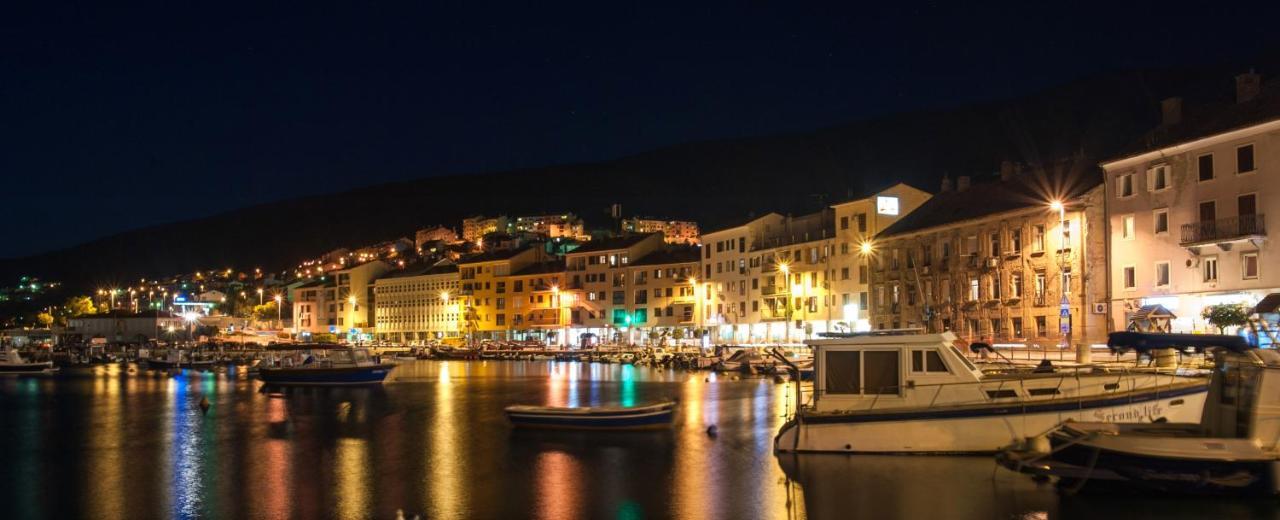 Apartments With A Parking Space Senj - 5572 Экстерьер фото